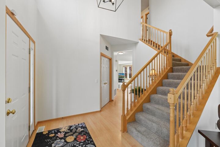 Property Photo:  2375 Golf View  MN 55129 