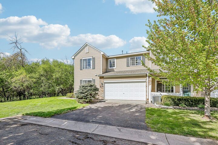 Property Photo:  40 River Woods Drive W  MN 55071 