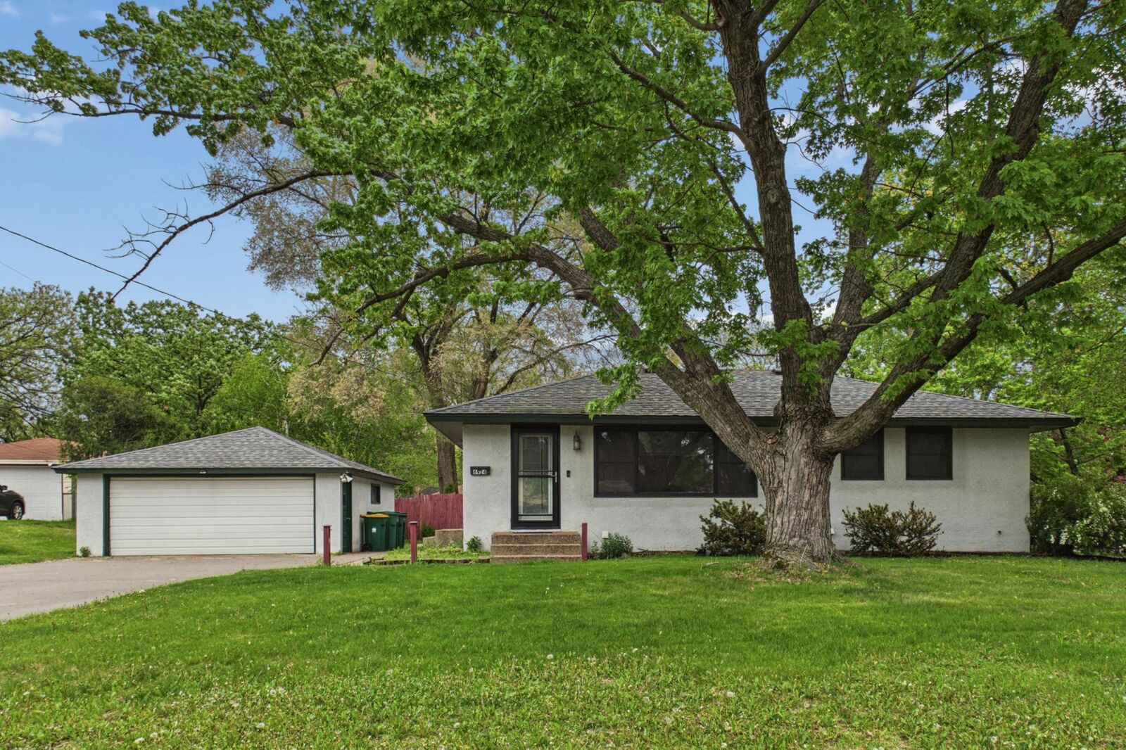 Property Photo:  6924 Drew Avenue N  MN 55429 