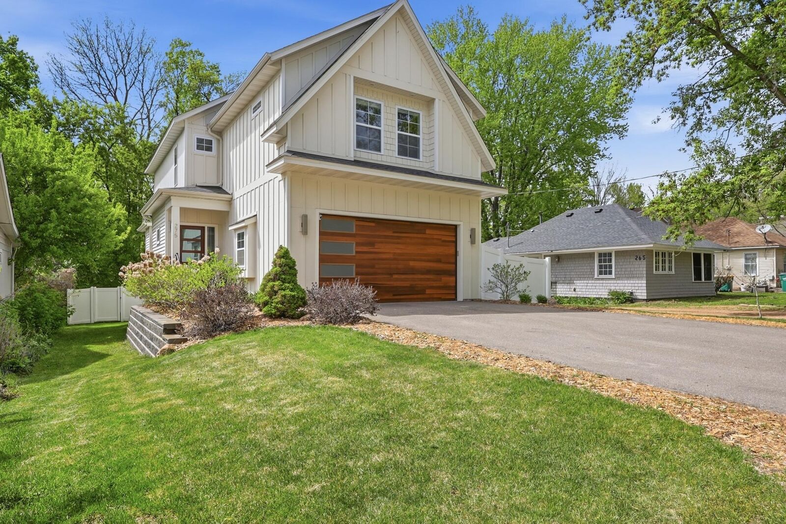 Property Photo:  275 Crestview Avenue  MN 55356 