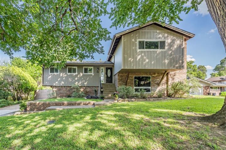 Property Photo:  509 Westcliff Drive  TX 76040 