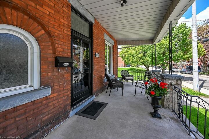 Property Photo:  179 Macnab Street N  ON L8R 2M5 