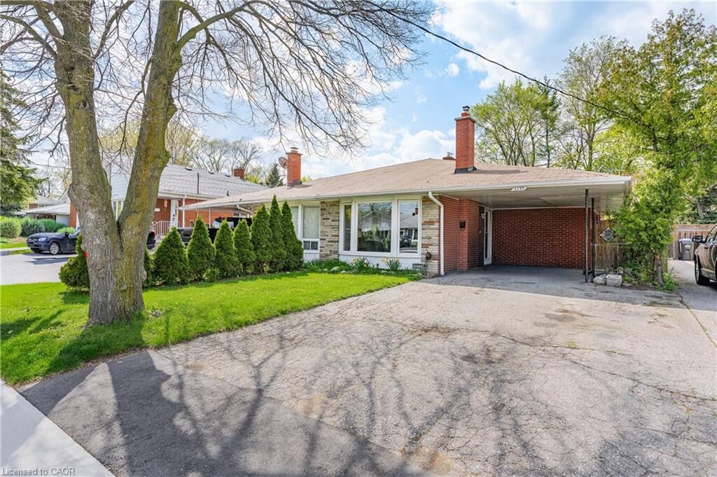 Property Photo:  1177 Westerdam Road  ON L4Y 2H3 