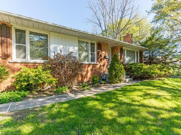 Property Photo:  2067 Devon Road  ON L6J 2N1 