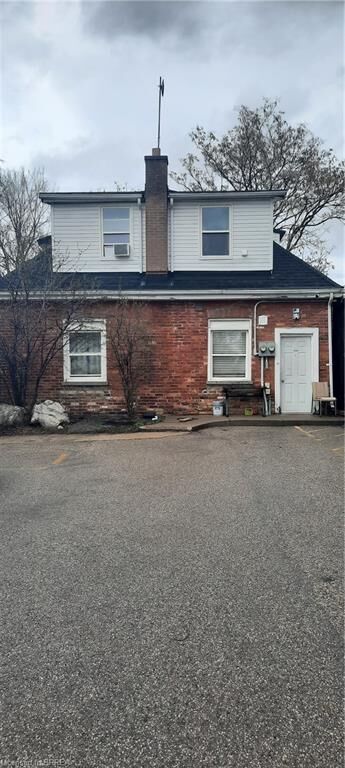 Property Photo:  42 Sheridan Street Upper  ON N3T 2P9 