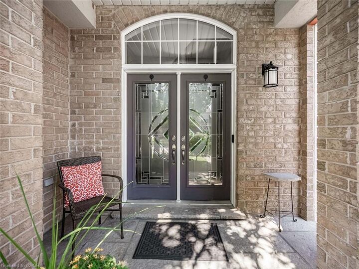 Property Photo:  130 Innville Crescent  ON L6L 0B8 