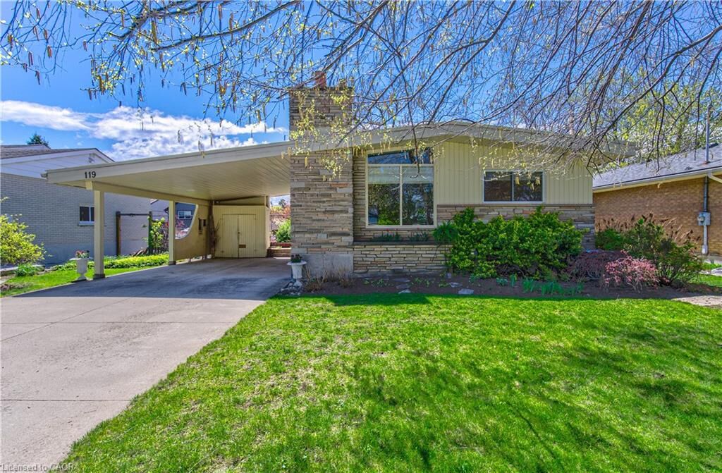 Property Photo:  119 Trafalgar Avenue  ON N2A 1Z5 