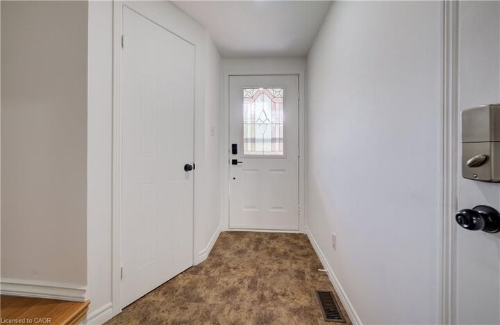 Property Photo:  466A Exmoor Street  ON N2K 3T7 
