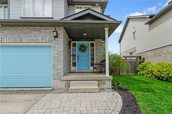 Property Photo:  194 McGuiness Drive  ON N3T 0B5 