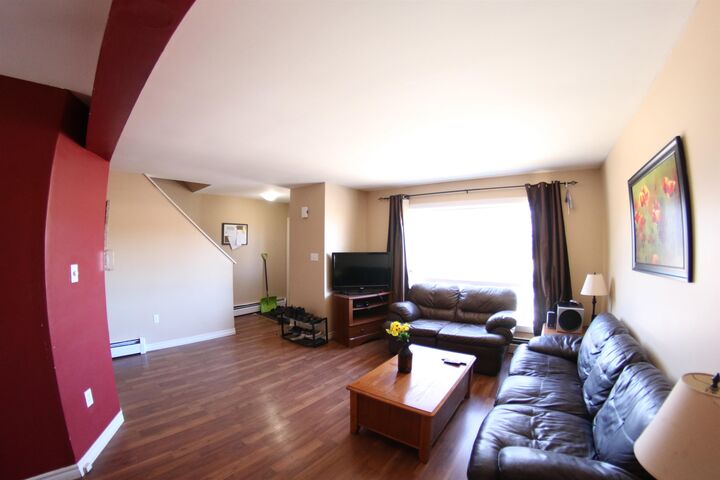 Property Photo:  32 Dawson Court  PE C1A 8T1 