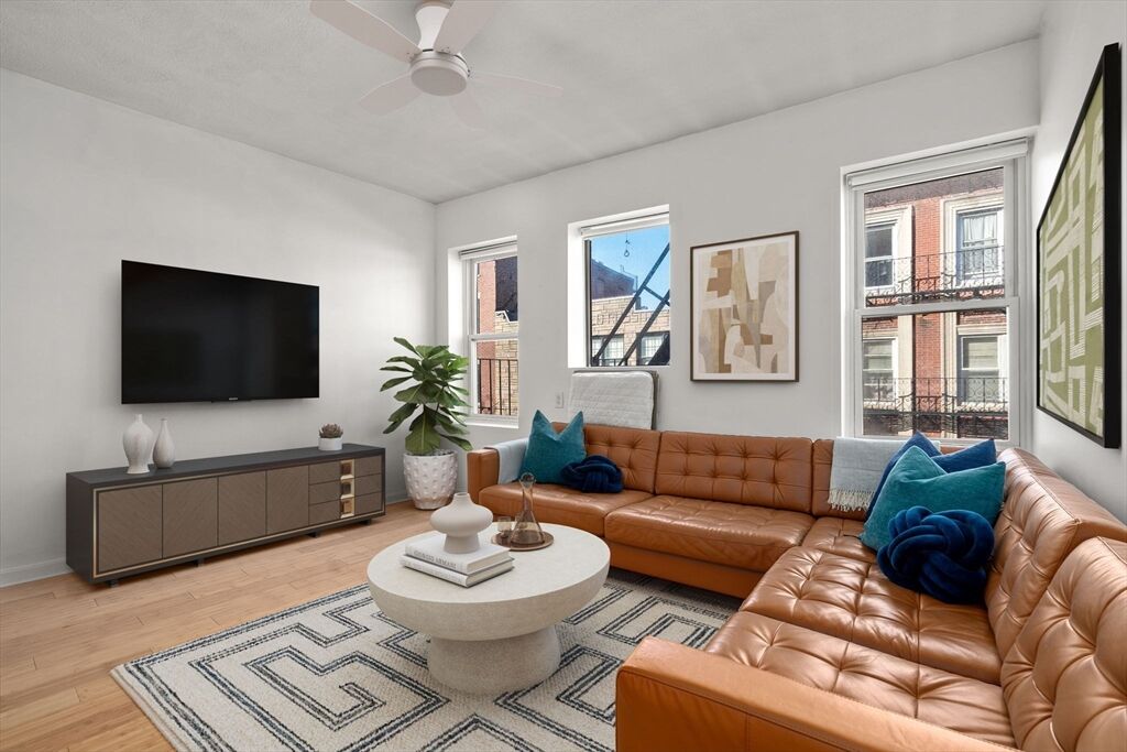 Property Photo: 23 Fleet St 5 MA 02113