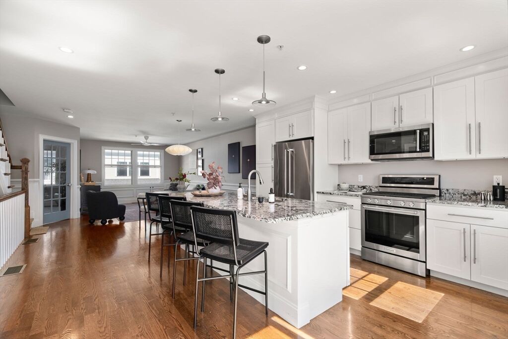 Property Photo: 30 Park St 4 MA 02122