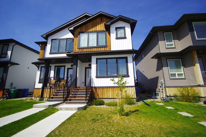 Property Photo:  963 Miners Boulevard W  AB T1J 5T8 