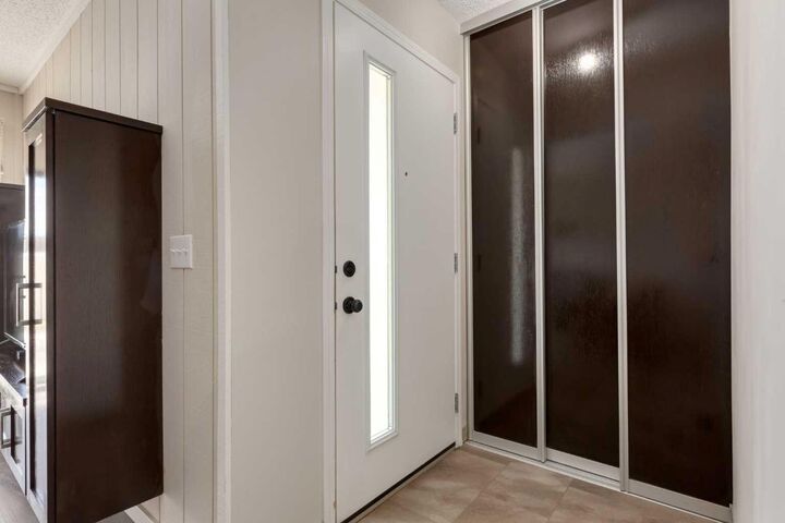 Property Photo:  3500 Varsity Drive NW 108  AB T2L 1Y3 