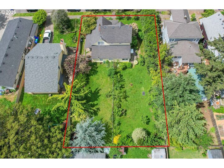 Property Photo:  542 NE 80th Ave  OR 97213 
