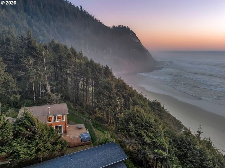 Property Photo:  44850 Tide Ave  OR 97102 