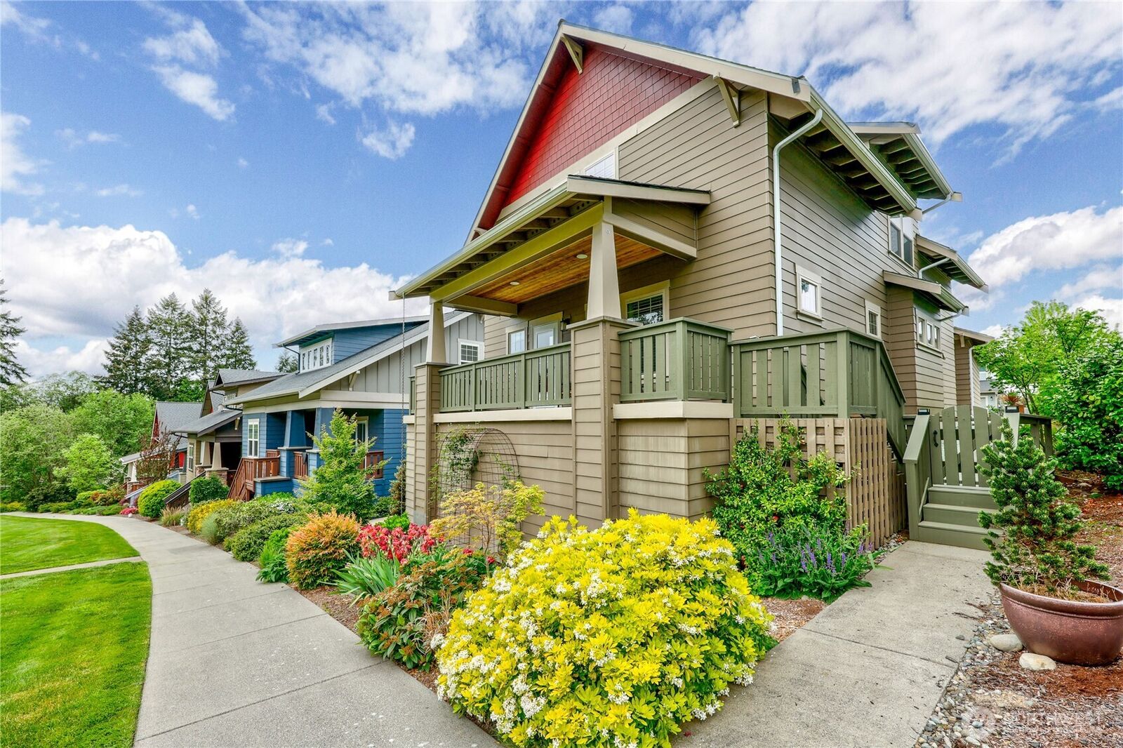 Property Photo:  1720 NE Nutkana Way  WA 98370 
