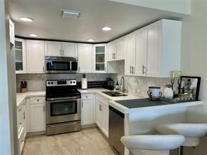 Property Photo:  2900 NE 30th Street K9  FL 33306 
