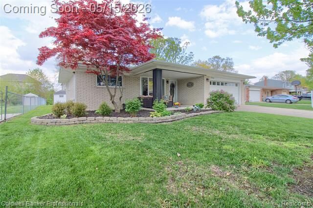 Property Photo: 5866 Willow Creek Drive MI 48187