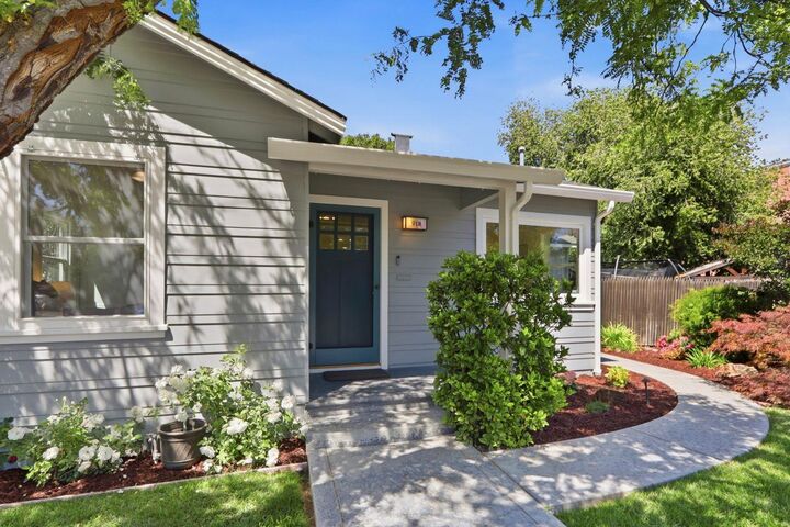 Property Photo: 918 Chabrant Way CA 95125