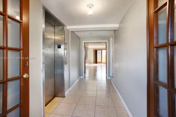 Property Photo:  110 Salamanca Ave Ph  FL 33134 