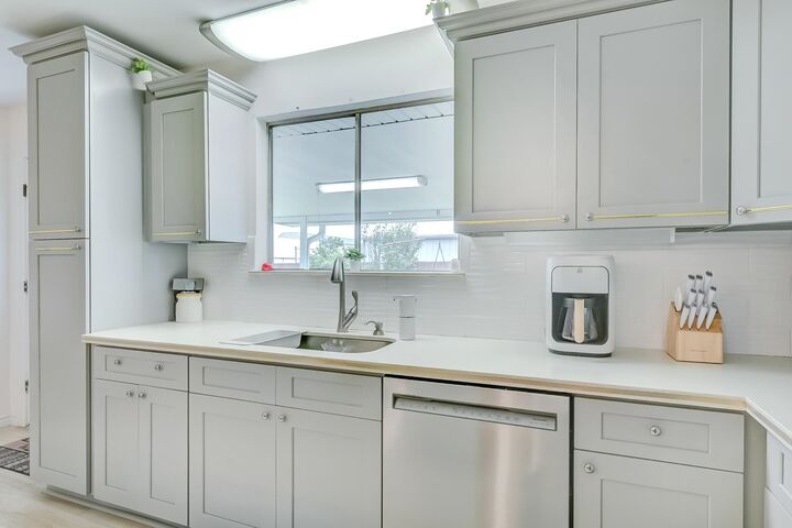 Property Photo:  2103 Avenue N  TX 77627 
