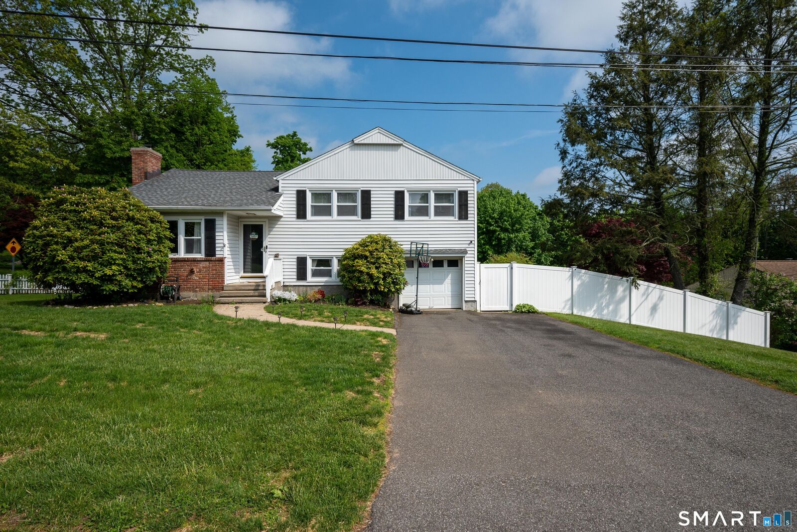 Property Photo:  2 Berkshire Drive  CT 06811 