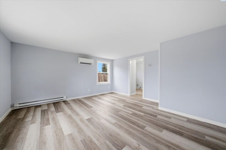 Property Photo: 508 S Zillah St WA 99336