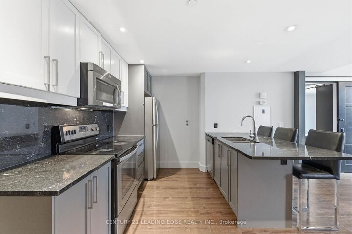 Property Photo:  330 Phillip Street C533  ON N2L 3W9 