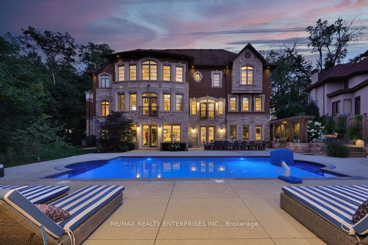 1459 Stavebank Road — photo 1