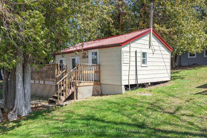 230-232 Lake Dalrymple Road #10 — photo 1