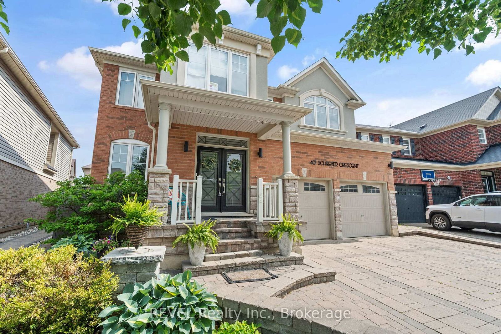 Property Photo: 401 Schreyer Crescent ON L9T 7T2