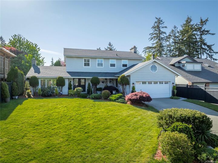Property Photo:  221 Blairgowrie Pl  BC V9T 4C8 