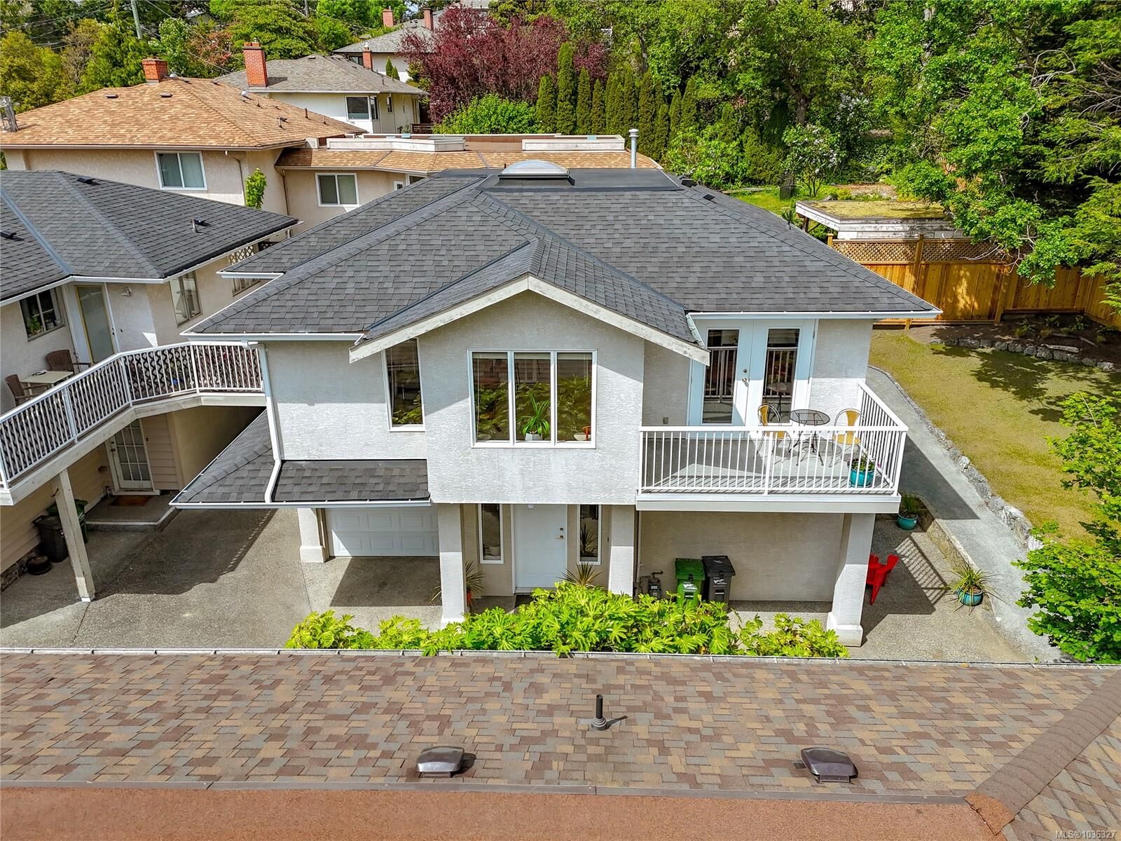 Property Photo:  2651 Capital Hts  BC V8T 3M1 