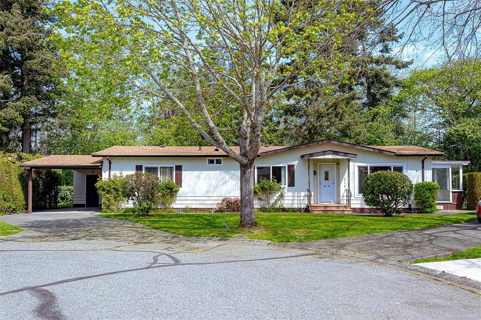Property Photo:  2170 Summergate Blvd  BC V8L 4L1 