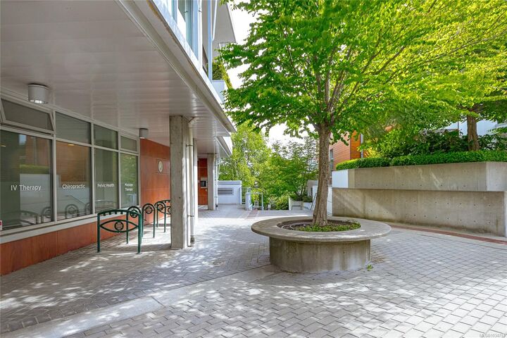 Property Photo:  391 Tyee Rd 406  BC V9A 0A9 