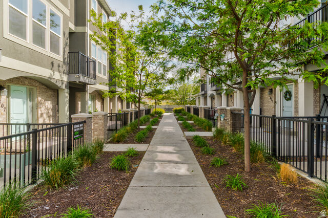 Property Photo:  1817 W Torlundy Dr  UT 84065 