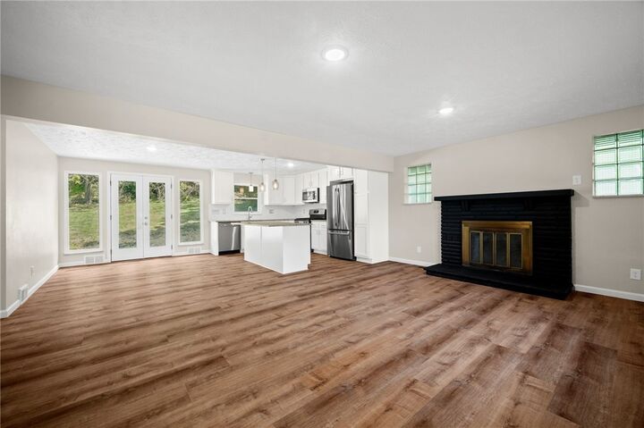 Property Photo:  271 Forest Grove Rd  PA 15108 