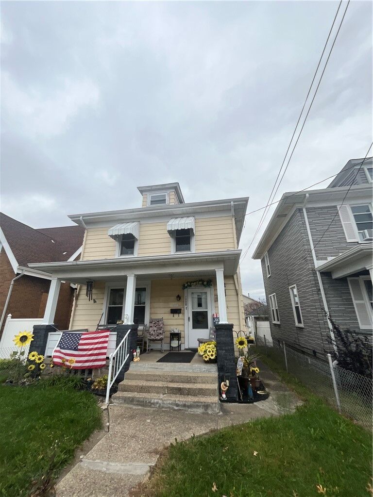 Property Photo:  1008 Athalia Avenue  PA 15062 