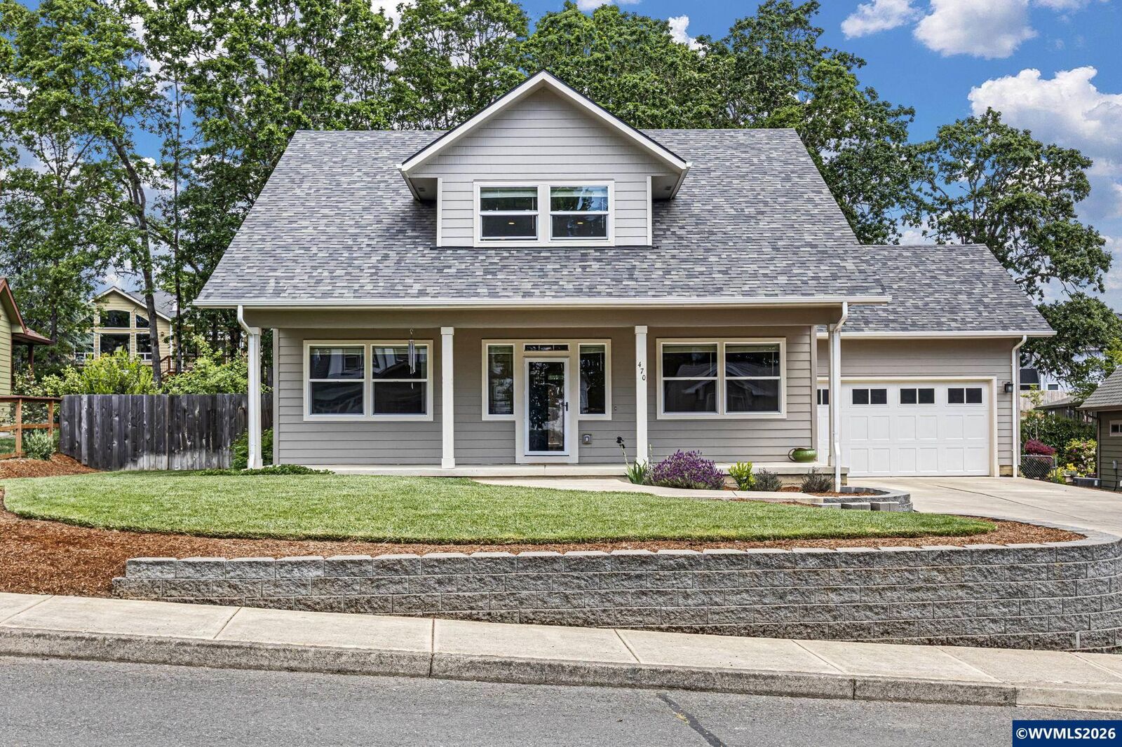 Property Photo:  470 NW Byers Ln  OR 97338 