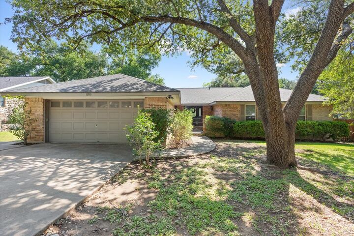 Property Photo:  1203 Saint Williams Avenue  TX 78681 