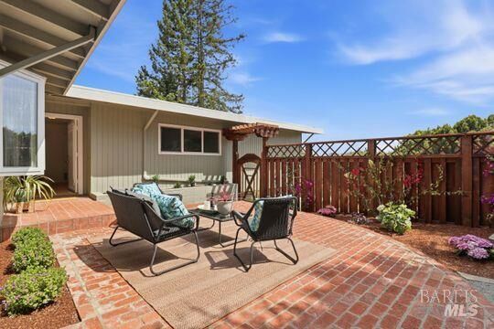 Property Photo:  255 Bretano Way  CA 94904 