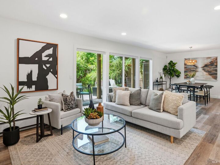 Property Photo: 122 Marinero Circle CA 94920