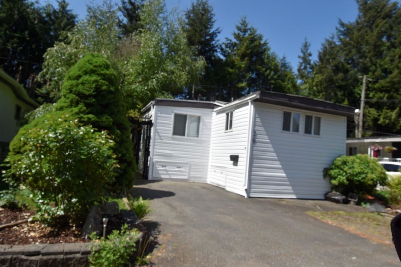 Property Photo: 6571 King George Boulevard 29 BC V3W 4Z4