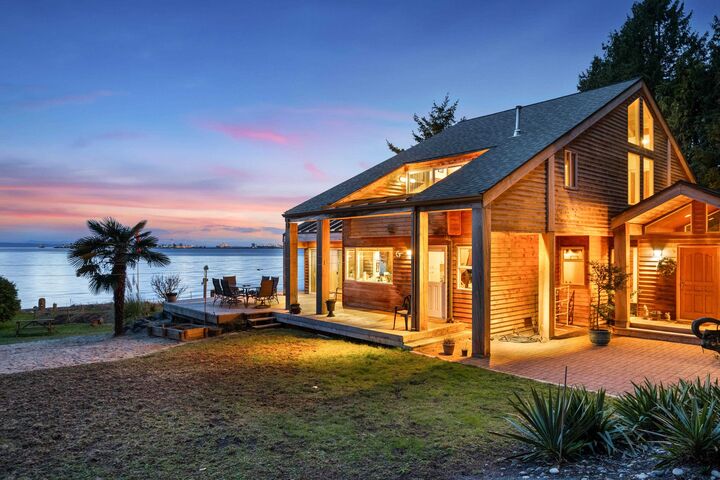 Property Photo: 598 Tsawwassen Beach Road BC V4M 4C7