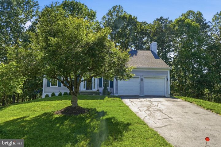 Property Photo: 34 Westhampton Court VA 22554