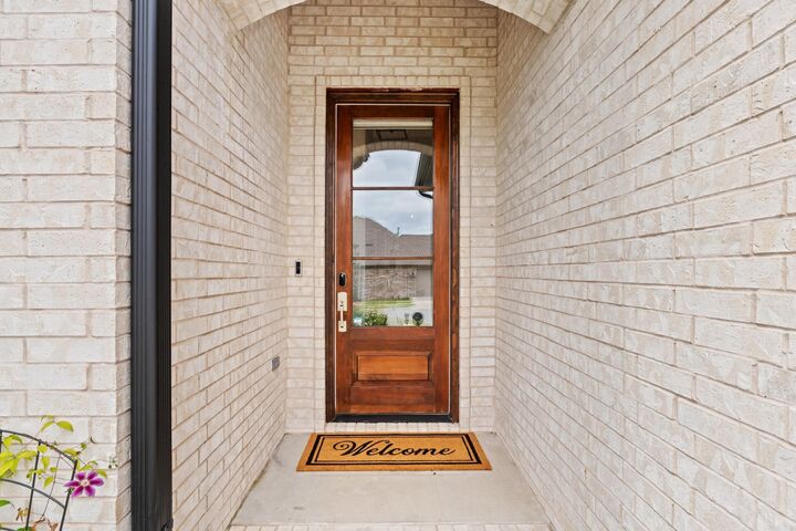 Property Photo:  100 Willow Point Drive  AR 72223 