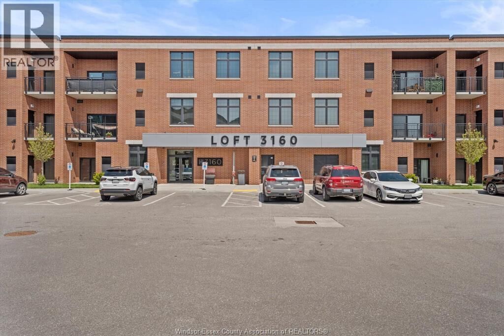 Property Photo:  3160 Meadowbrook Lane 305  ON N8T 0B4 