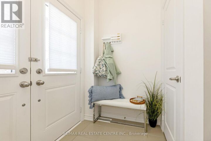 Property Photo:  322 Russell Street  ON N0C 1B0 