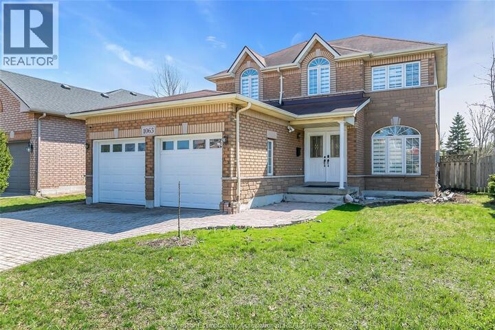 Property Photo:  1063 Peach Blossom Crescent  ON N9G 2R5 